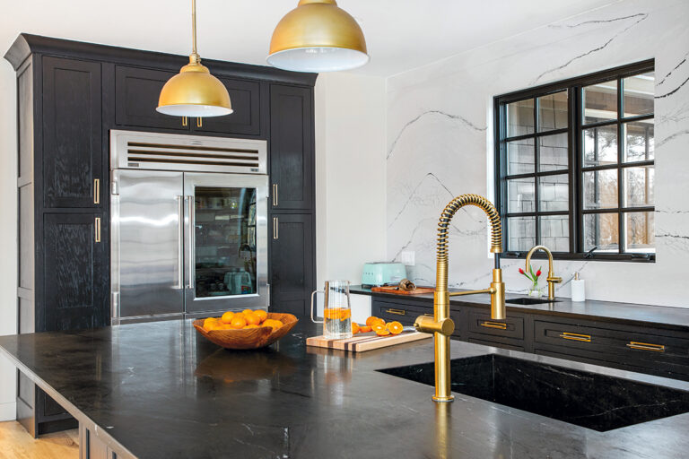 The Role of Granite Backsplashes in Kitchen Design in Ville saint Laurent